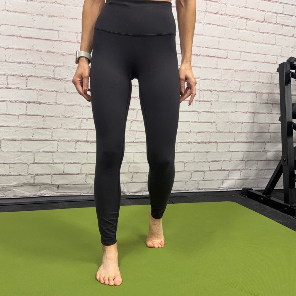 lululemon athletica Like New Charcoal Black Leggings Size 2